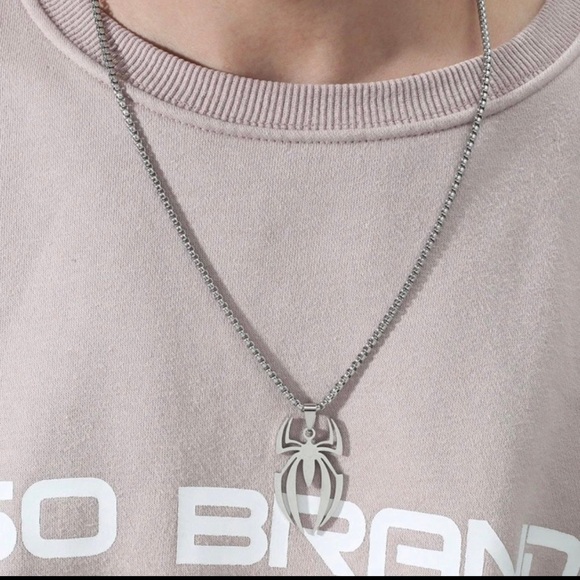 Spider necklace - Picture 2 of 3